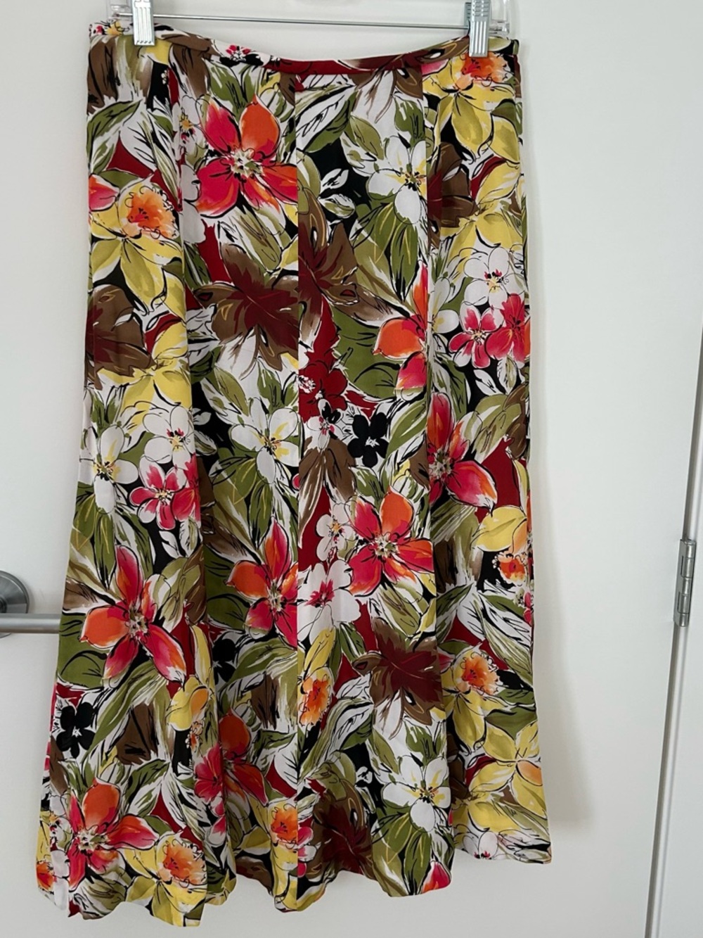 Talbots 100% silk midi length skirt sz 10P - Picture 5 of 5